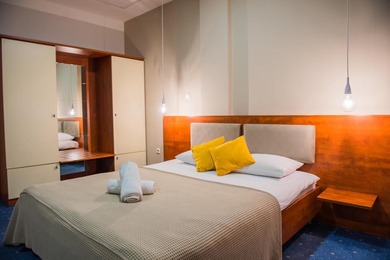 Hotel City Prnjavor Ngoại thất bức ảnh